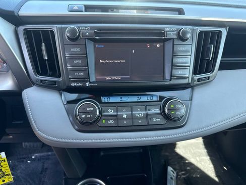 Used 2015 Toyota RAV4 XLE AWD/4WD image 12