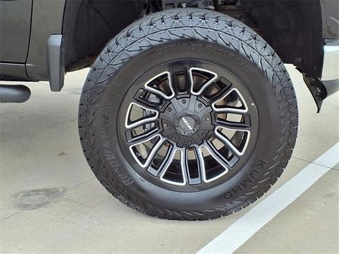 Used 2020 Chevrolet Silverado 1500 LT w/ All-Star Edition image 16