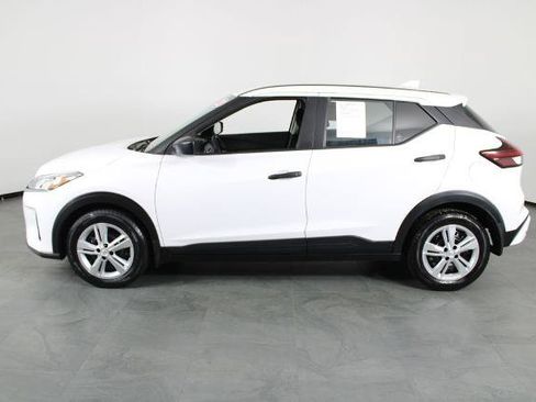 Certified 2023 Nissan Kicks S FWD image 14