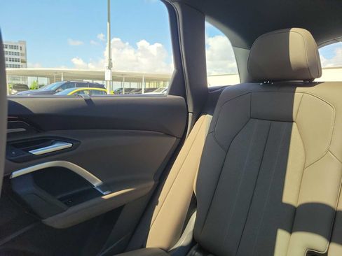 Certified 2025 Audi Q5 Premium Plus w/ Premium Plus AWD/4WD image 4