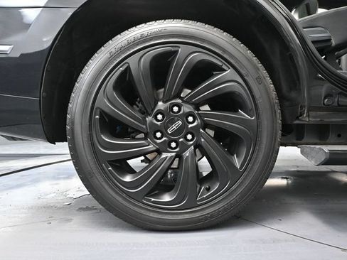 Used 2024 Lincoln Navigator Reserve AWD/4WD image 14