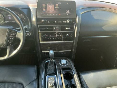 Used 2024 Nissan Armada Platinum w/ Captain's Chairs Package image 12