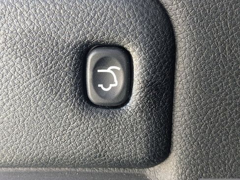 Used 2024 Dodge Durango GT image 13