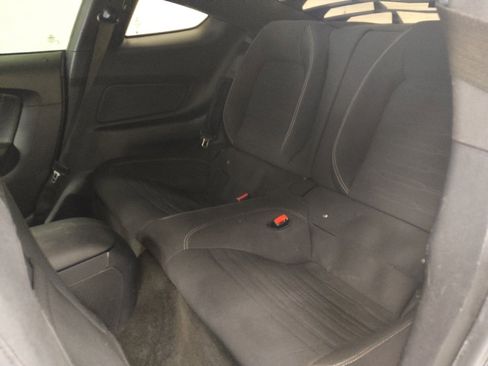 Used 2017 Ford Mustang Coupe image 18