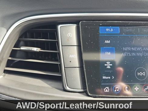 Used 2022 Buick Enclave Essence w/ Experience Buick Package AWD/4WD image 18