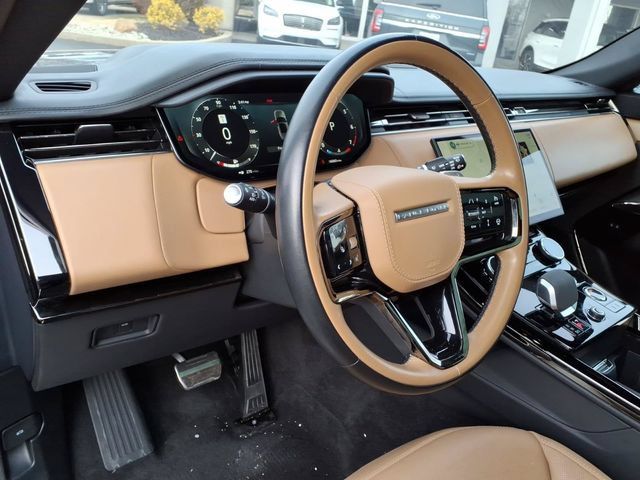 Used 2023 Land Rover Range Rover Sport SE Dynamic AWD/4WD image 14