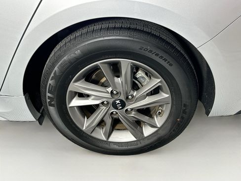 Used 2020 Kia Optima LX FWD image 11