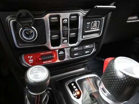 Used 2021 Jeep Gladiator Mojave AWD/4WD image 48