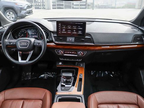 Used 2022 Audi Q5 2.0T Premium image 16