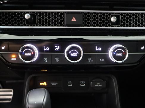 Used 2025 Honda Civic Sport image 19