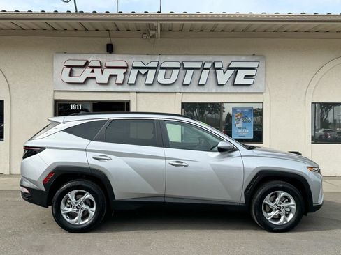 Used 2023 Hyundai Tucson SEL AWD/4WD image 3