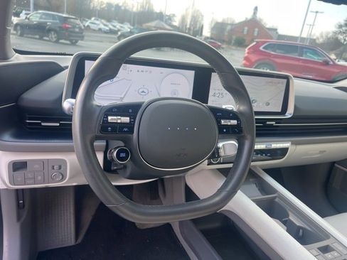 Used 2023 Hyundai Ioniq 6 SEL image 14