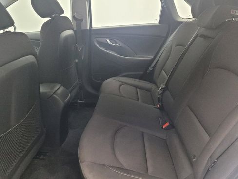 Used 2018 Hyundai Elantra GT image 18