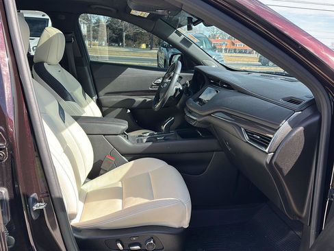 Used 2021 Cadillac XT4 Sport image 20