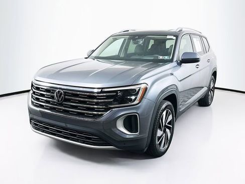 Used 2024 Volkswagen Atlas SEL AWD/4WD image 4