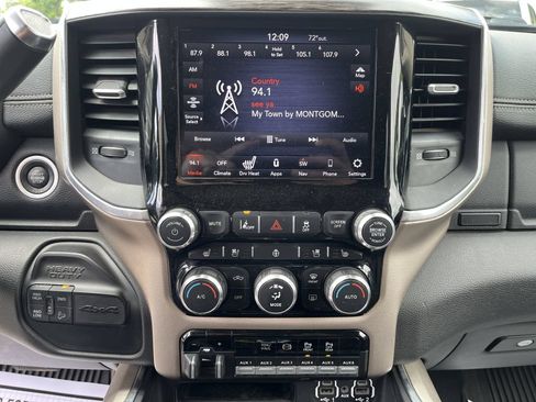 Used 2020 RAM 2500 Laramie AWD/4WD image 16