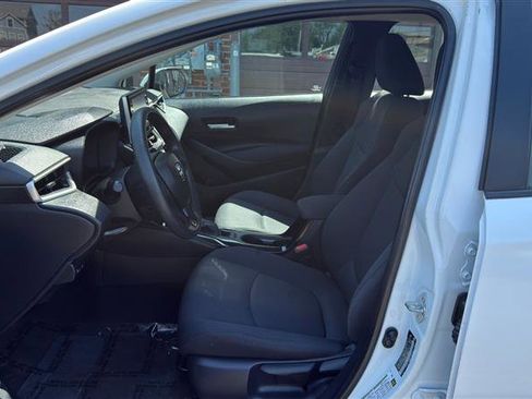 Used 2021 Toyota Corolla LE FWD image 26