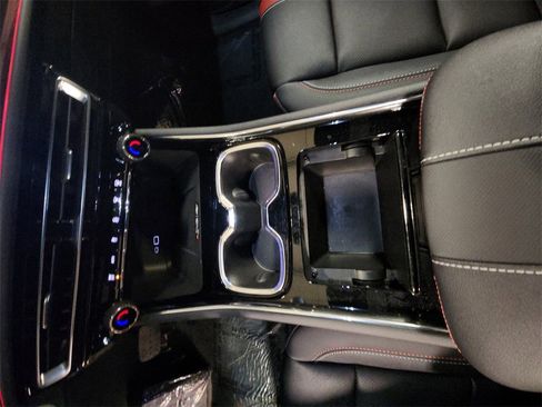 Certified 2024 Chevrolet Traverse RS w/ LPO, Floor Liner Package image 21