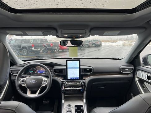 Certified 2023 Ford Explorer Limited w/ Limited Technology Package image 21