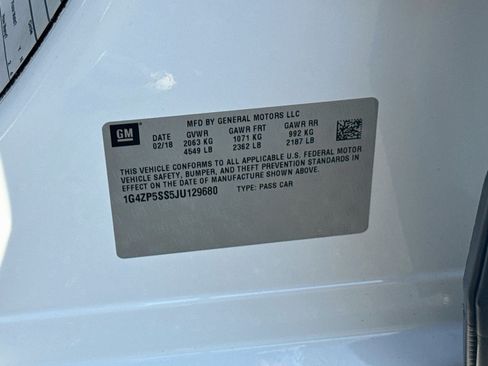 Used 2018 Buick LaCrosse Essence FWD image 35