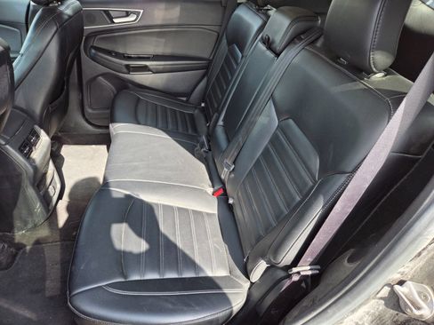 Used 2020 Ford Edge SEL AWD/4WD image 10