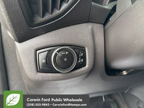 Used 2015 Ford Transit Connect XLT image 14
