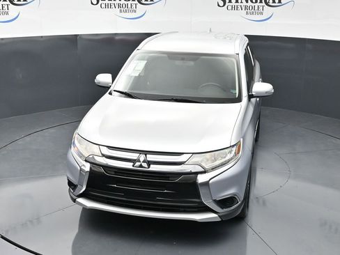 Used 2017 Mitsubishi Outlander ES FWD image 22