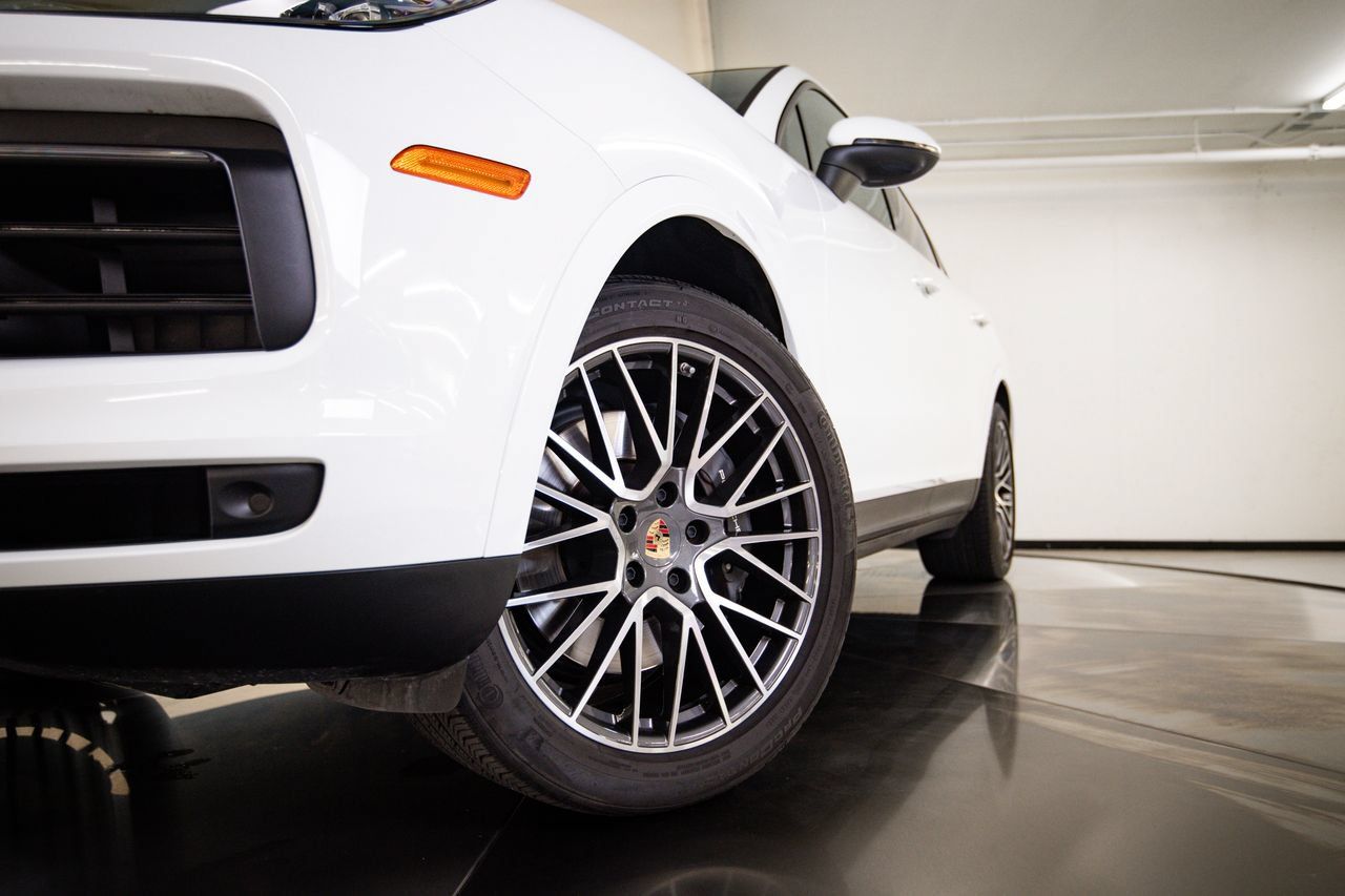 Certified 2023 Porsche Cayenne Coupe AWD/4WD image 12