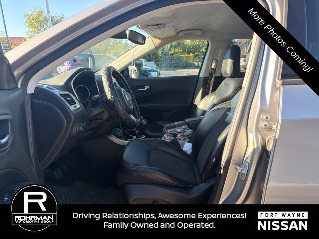 Used 2018 Jeep Compass Latitude w/ Popular Equipment Group AWD/4WD image 9