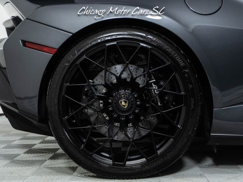 Used 2022 Lamborghini Huracan STO RWD image 15