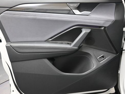 New 2026 Volkswagen Tiguan SE image 23