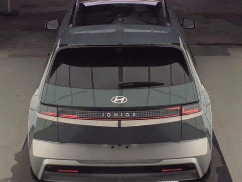 Used 2025 Hyundai Ioniq 5 Limited image 5