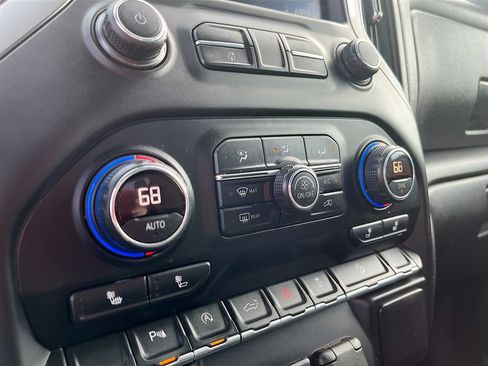 Used 2019 Chevrolet Silverado 1500 RST AWD/4WD image 15