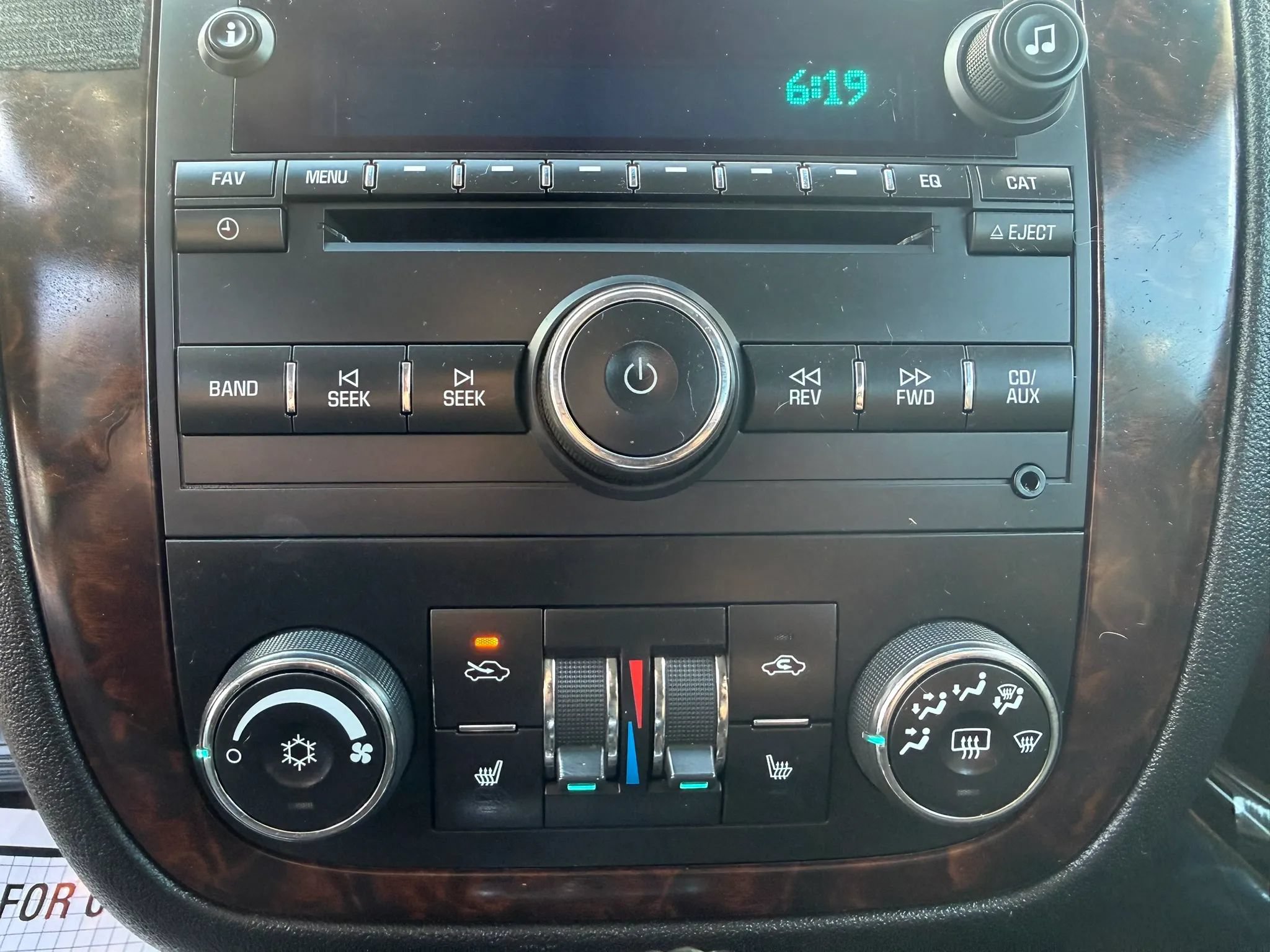 Used 2013 Chevrolet Impala LTZ FWD image 21