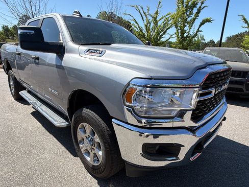 Used 2024 RAM 2500 Big Horn w/ Bed Utility Group image 5