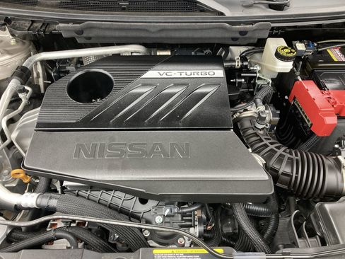 Used 2023 Nissan Rogue Platinum w/ Platinum Premium Package image 18