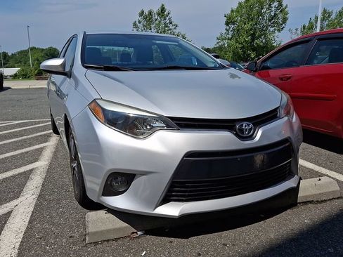 Used 2016 Toyota Corolla LE Premium FWD image 3