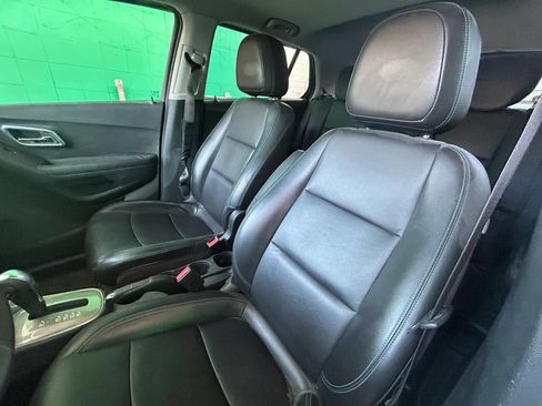 Used 2016 Chevrolet Trax LTZ FWD image 4