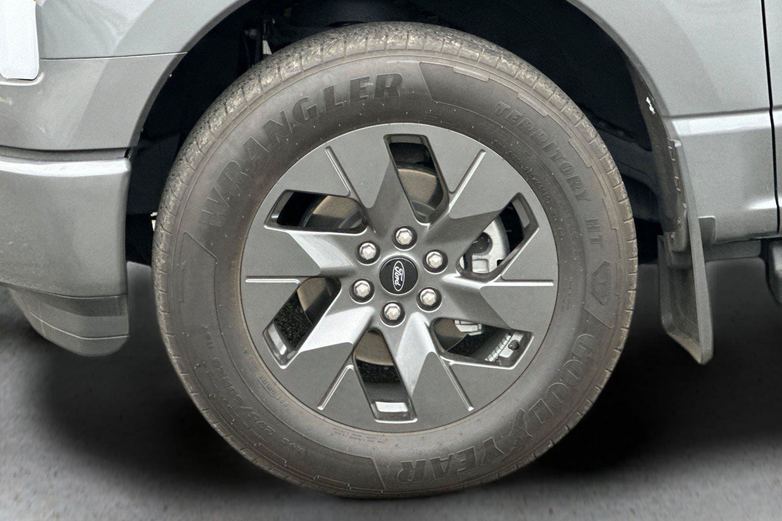 Certified 2024 Ford F150 Lightning Lariat AWD/4WD image 23