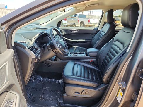Used 2024 Ford Edge SEL image 11