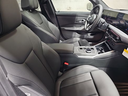 New 2026 BMW 330i Sedan w/ M Sport Package image 10