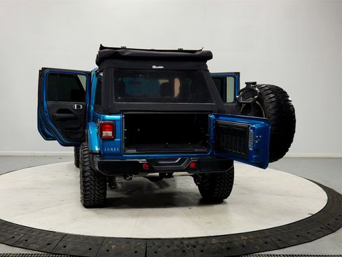 Used 2020 Jeep Wrangler Unlimited Sahara image 14