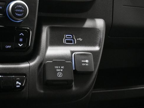 Used 2025 RAM ProMaster 2500 w/ Safety Group image 28