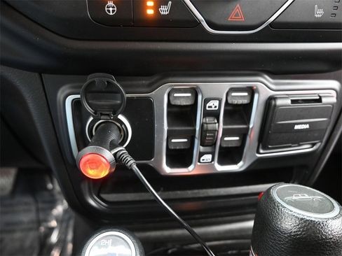 Used 2020 Jeep Gladiator Sport w/ Quick Order Package 24S image 28