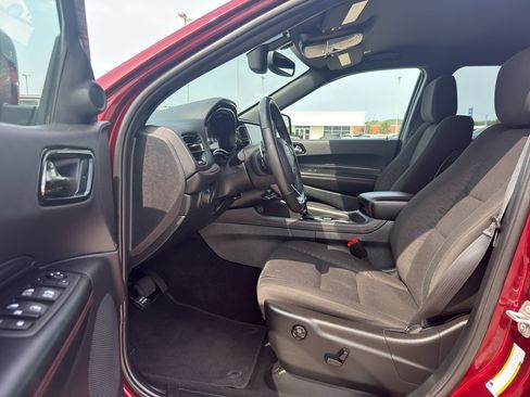 Used 2025 Dodge Durango GT AWD/4WD image 12