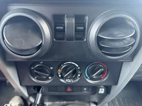 Used 2008 Jeep Wrangler X AWD/4WD image 12