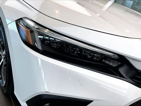 Used 2024 Honda Civic Touring image 27