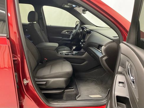 Used 2023 Chevrolet Traverse LT w/ LPO, Floor Liner Package AWD/4WD image 15