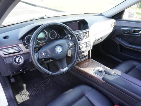 Used 2011 Mercedes-Benz E 350 4MATIC Sedan image 15