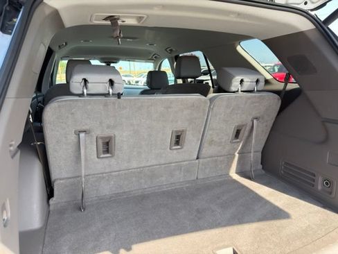 Used 2019 Chevrolet Traverse LT FWD image 23